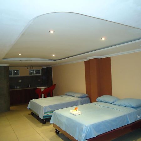 Hostaling Guayaquil Mercedes Extérieur photo