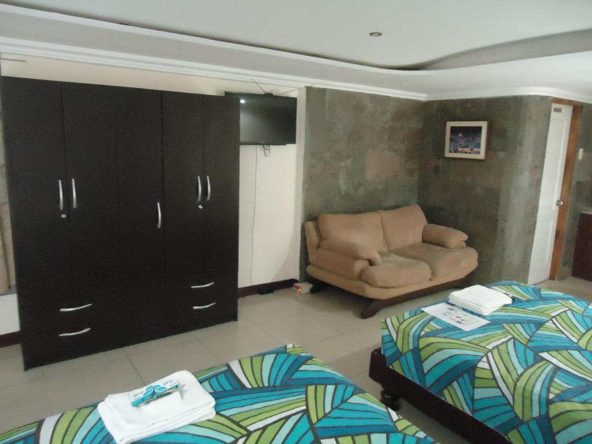 Hostaling Guayaquil Mercedes Extérieur photo