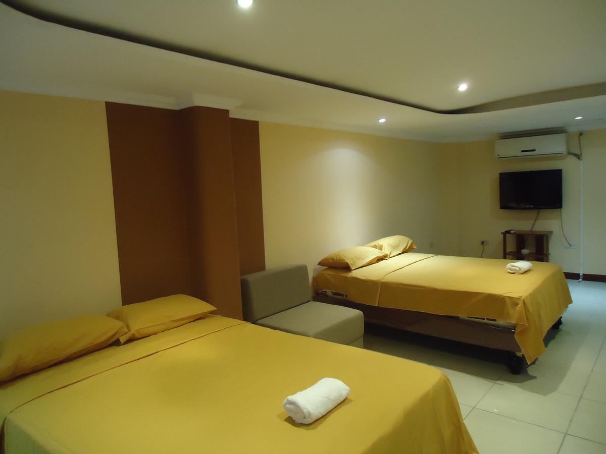 Hostaling Guayaquil Mercedes Extérieur photo