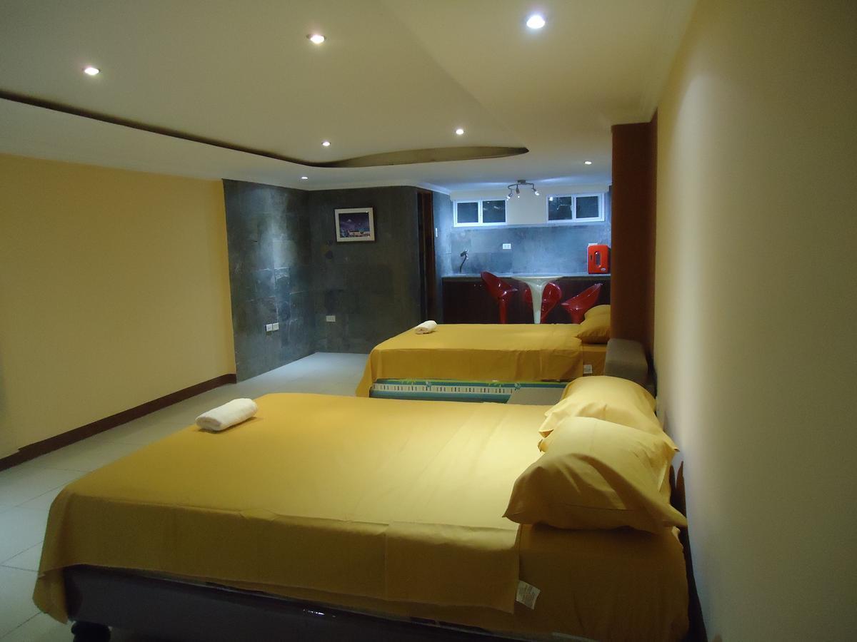 Hostaling Guayaquil Mercedes Extérieur photo